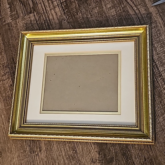 Vintage Wooden Gold Ornate picture frame for 17x14 - Picture 1 of 10